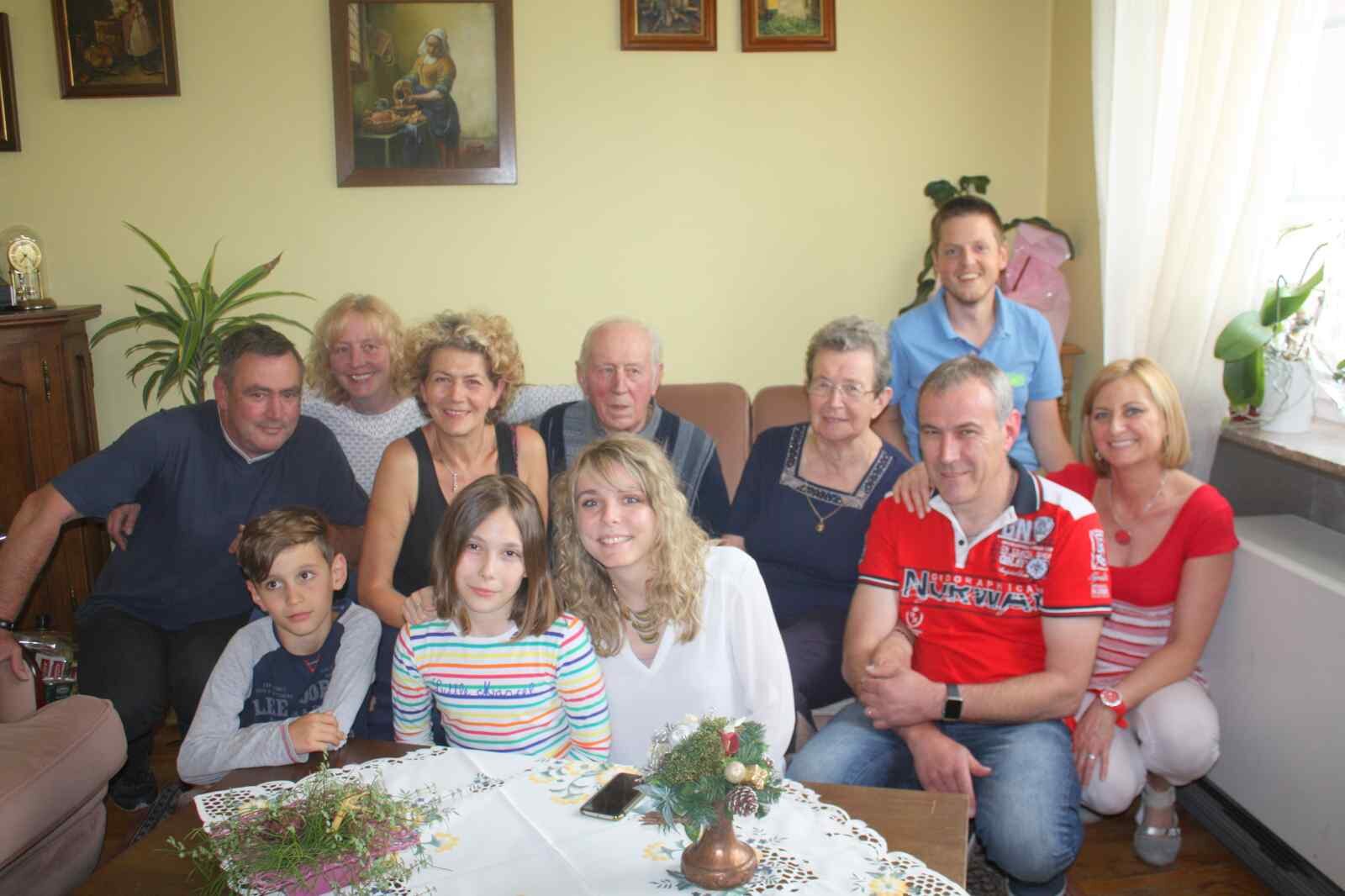 1225759229IMG_3393