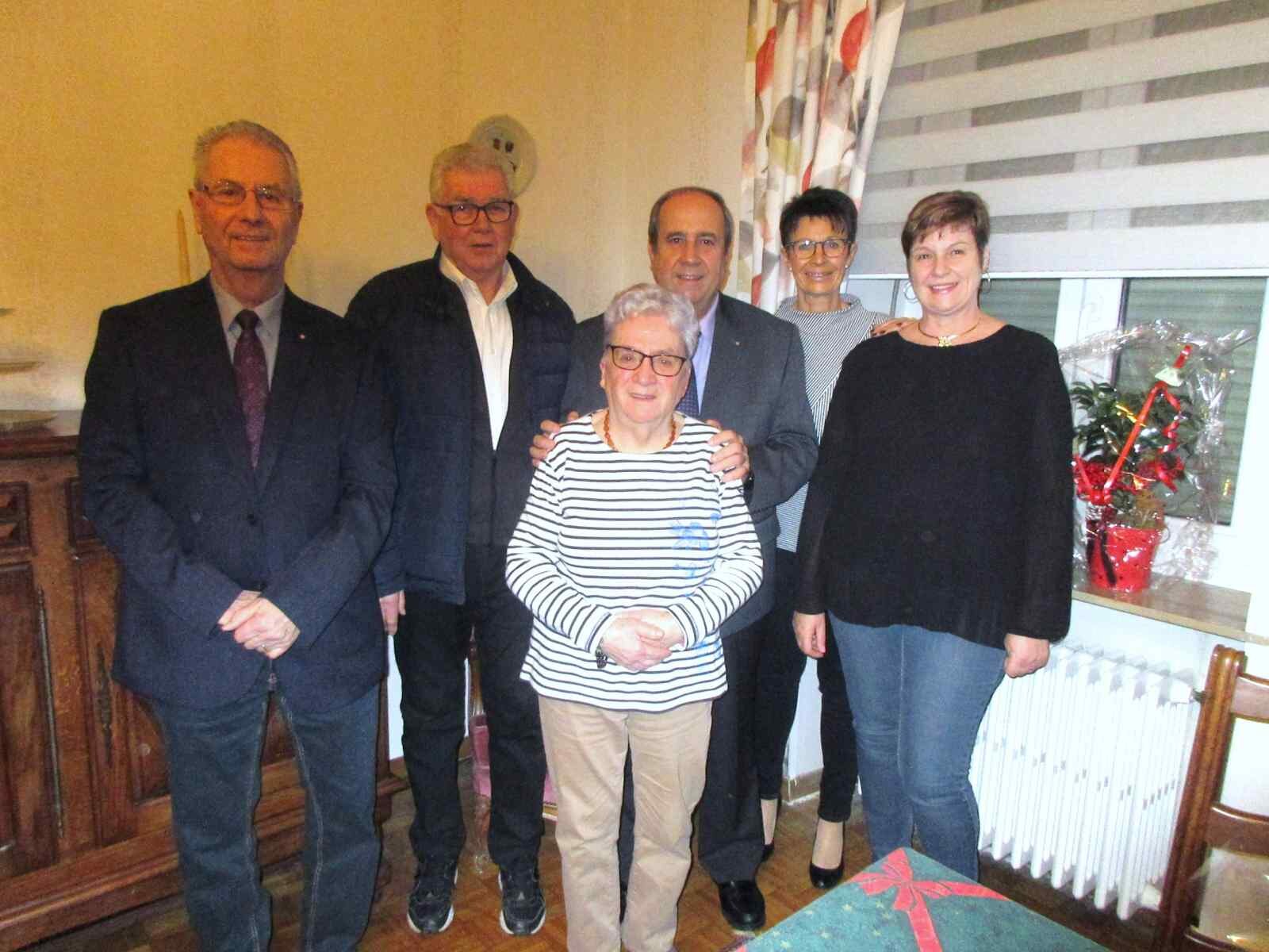 1355287464IMG_0394
