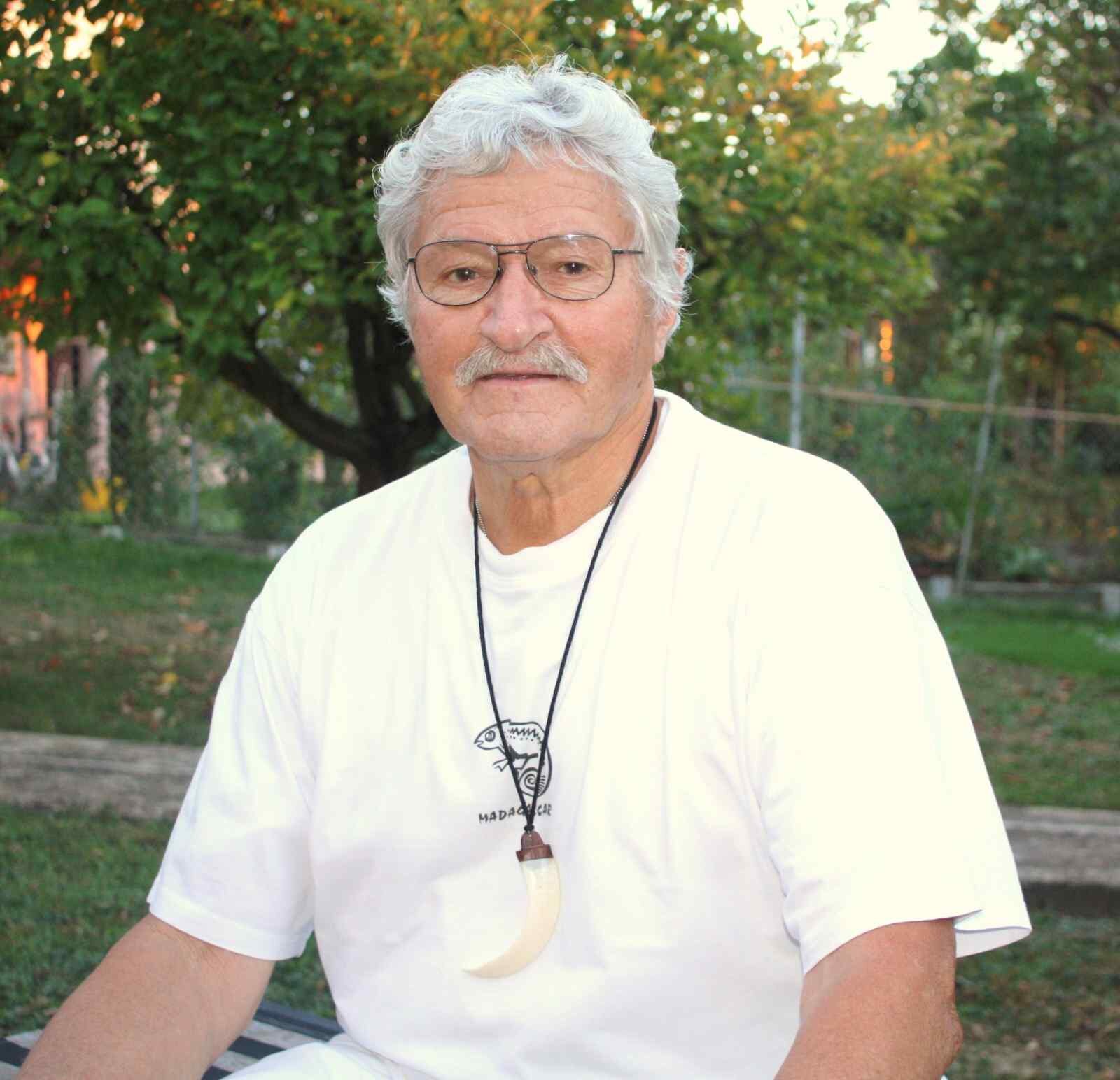 1938195696IMG_9399